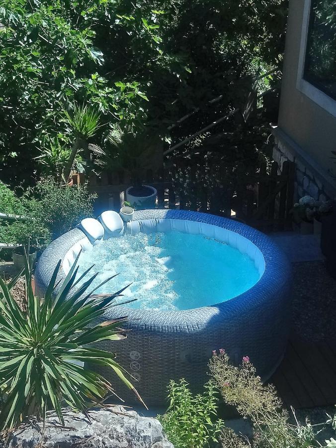 Maison De Charme Avec Piscine Et Jacuzzi Dans Cadre Exceptionnel Proche Marseille Villa Les Pennes-Mirabeau Luaran gambar